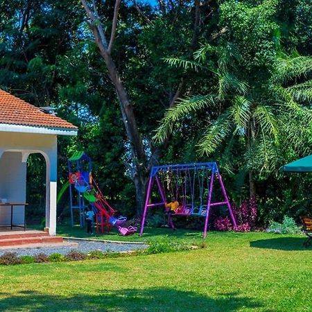 The Lit Gardens Hotel Kisumu Luaran gambar